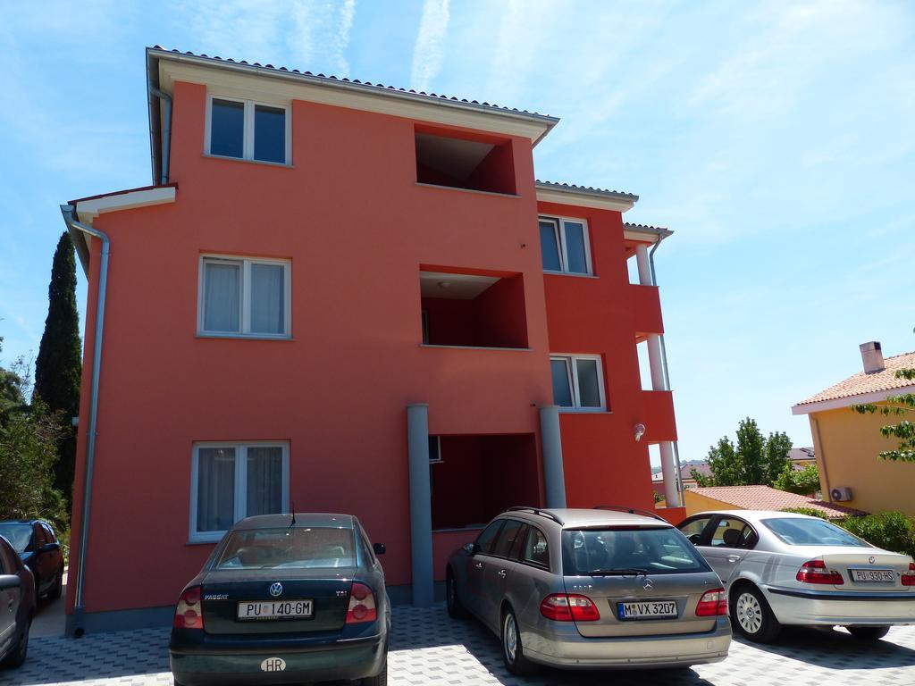 Apartments Lucefinka Banjole Szoba fotó